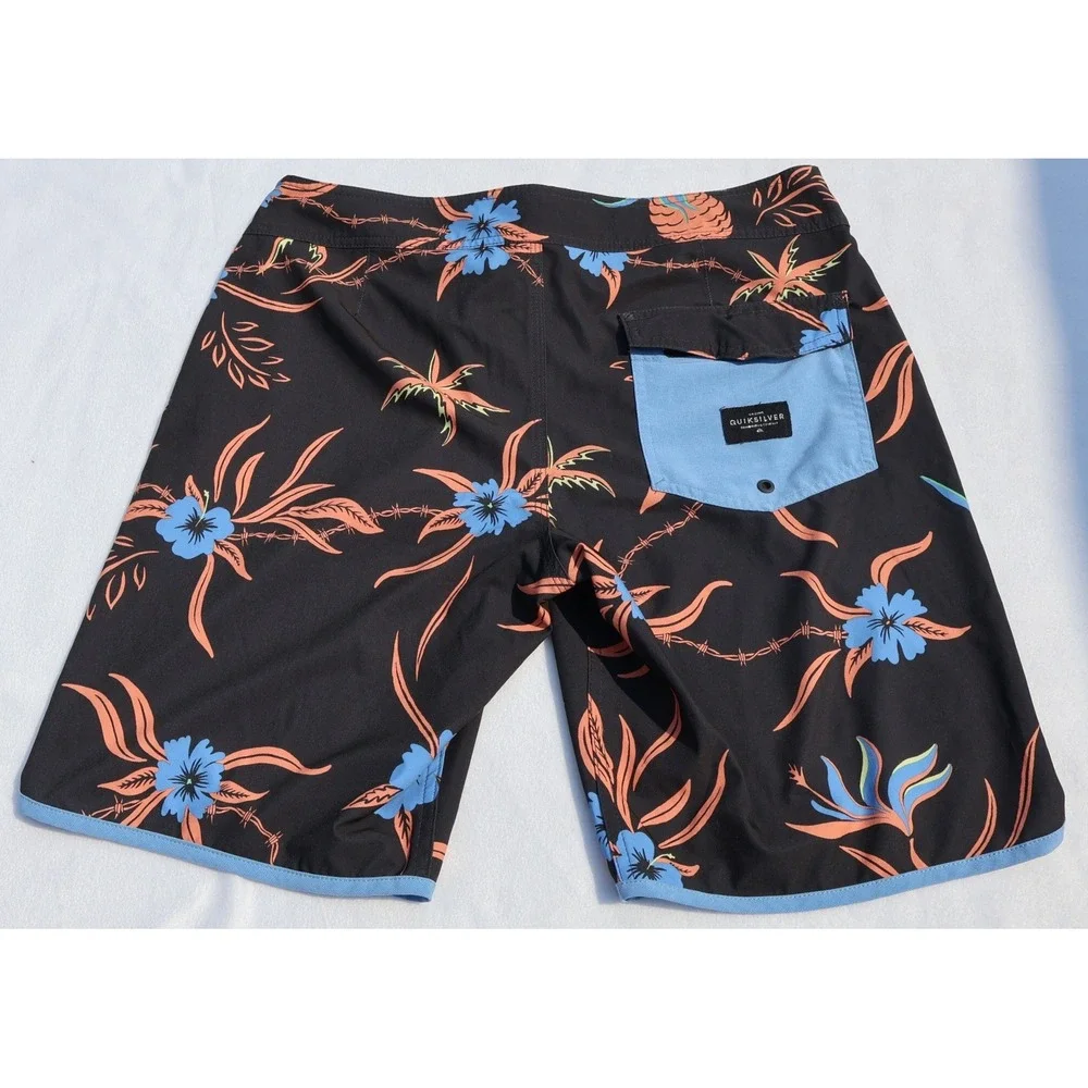 Quiksilver Highline Board Shorts Men's Size 31 Black Floral Barbed Wire Print
